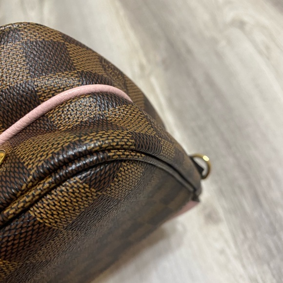 Used - Picture 7 of 14